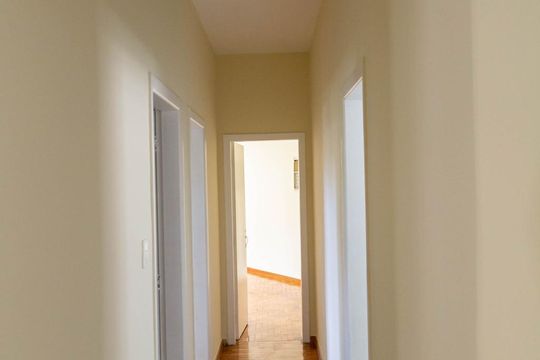 Corredor de apartamento à venda com 3 quartos, 123m² em Santo Agostinho, Belo Horizonte