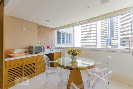Varanda gourmet de apartamento para alugar com 3 quartos, 196m² em Pituba, Salvador