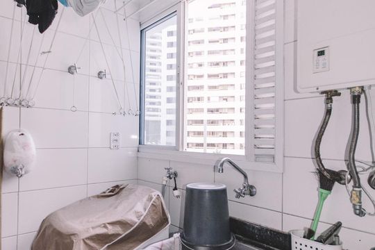 Área de Serviço de apartamento para alugar com 3 quartos, 196m² em Pituba, Salvador
