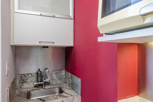 Sala de kitnet/studio para alugar com 1 quarto, 45m² em Estoril, Belo Horizonte