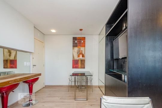 Sala de kitnet/studio para alugar com 1 quarto, 45m² em Estoril, Belo Horizonte