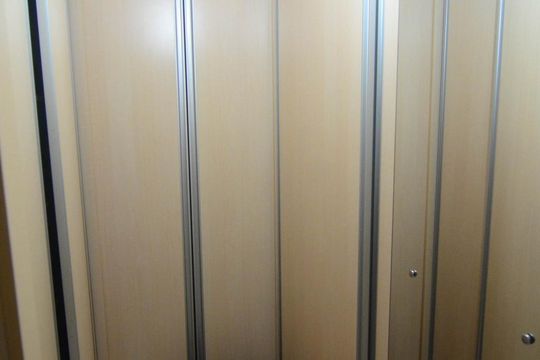Closet de casa à venda com 4 quartos, 250m² em Estância Velha, Canoas
