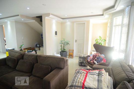 Sala de casa à venda com 4 quartos, 250m² em Estância Velha, Canoas