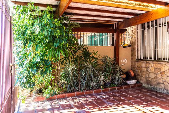Garagem de casa à venda com 3 quartos, 168m² em Campo Belo, São Paulo