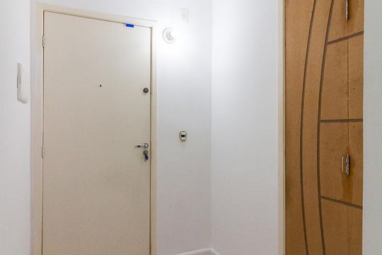 Corredor de apartamento para alugar com 1 quarto, 45m² em Vila Bremen, Guarulhos