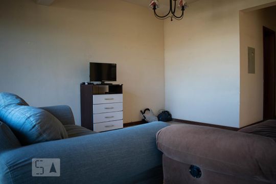 Sala de Estar de casa para alugar com 4 quartos, 224m² em Medianeira, Porto Alegre