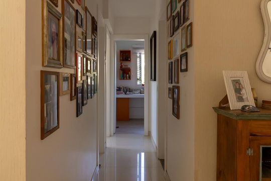 corredor de apartamento à venda com 3 quartos, 69m² em Jardim Carvalho, Porto Alegre