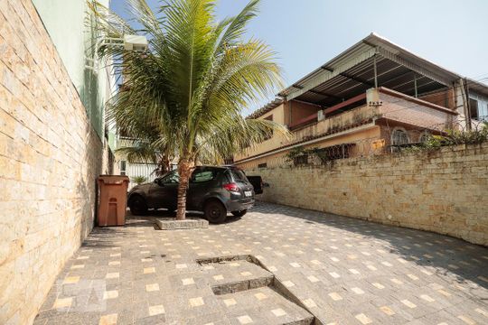 Quintal de casa à venda com 4 quartos, 380m² em Méier, Rio de Janeiro