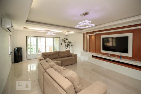 Casa à venda com 4 quartos, 380m² em Méier, Rio de Janeiro