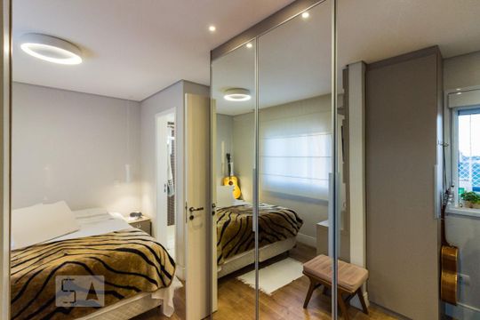 Suite de apartamento para alugar com 2 quartos, 72m² em Vila Pereira Barreto, São Paulo