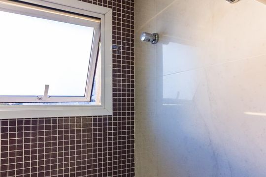 Banheiro Suite de apartamento para alugar com 2 quartos, 72m² em Vila Pereira Barreto, São Paulo
