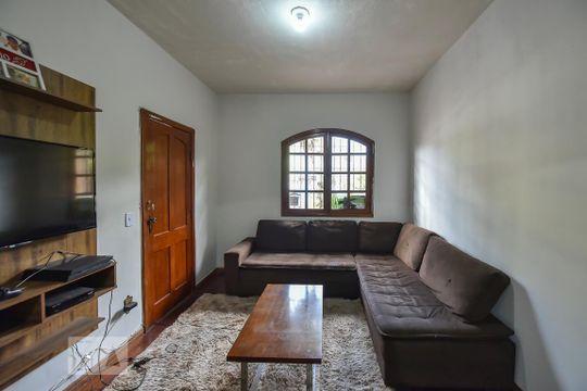 Casa à venda com 9 quartos, 300m² em Betânia, Belo Horizonte