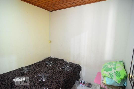 Quarto 1 de casa à venda com 3 quartos, 300m² em Guajuviras, Canoas