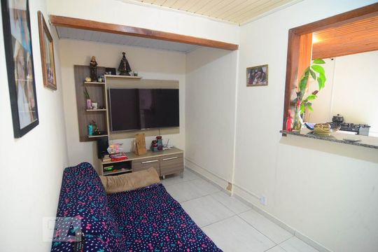Sala de casa à venda com 3 quartos, 300m² em Guajuviras, Canoas