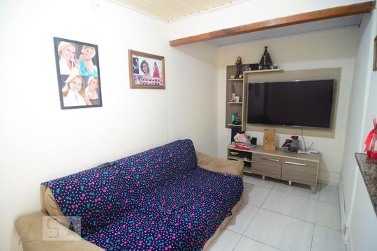 Casa à venda com 3 quartos, 300m² em Guajuviras, Canoas