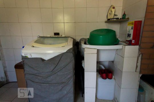 Lavanderia  de casa à venda com 3 quartos, 250m² em Vila Dom Pedro I, São Paulo