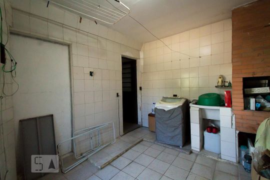 Lavanderia  de casa à venda com 3 quartos, 250m² em Vila Dom Pedro I, São Paulo