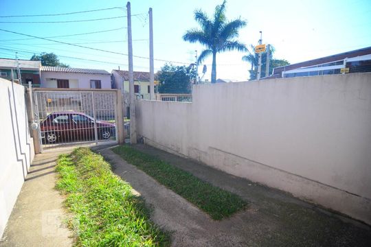 Garagem de casa para alugar com 2 quartos, 117m² em São José, Canoas