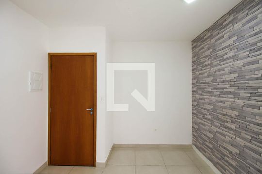 Sala de apartamento para alugar com 2 quartos, 42m² em Vila Alpina, São Paulo
