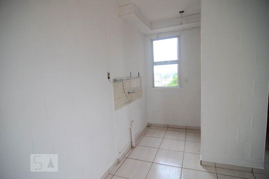 Cozinha de apartamento à venda com 2 quartos, 42m² em Estância Velha, Canoas