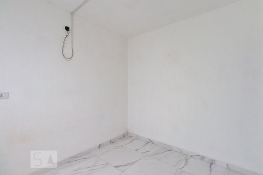 Quarto 2 de casa para alugar com 2 quartos, 60m² em Jardim Santa Maria, São Paulo