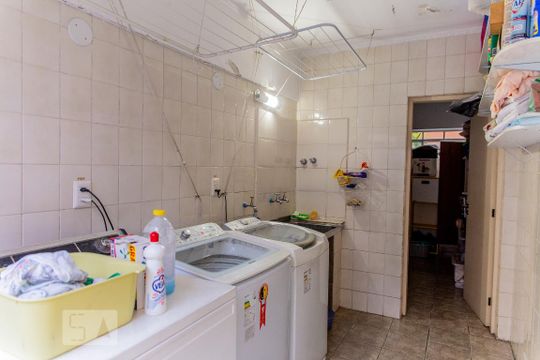 Área de Serviço de casa à venda com 5 quartos, 500m² em Jardim, Santo André