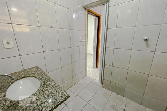 Banheiro de casa para alugar com 1 quarto, 60m² em Chácara Belenzinho, São Paulo