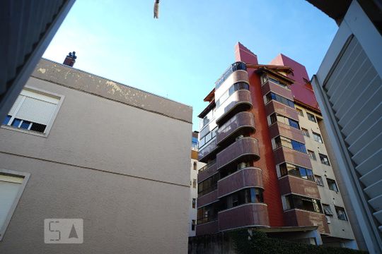 Sala - vista de apartamento à venda com 2 quartos, 64m² em Rio Branco, Porto Alegre