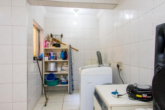Área de Serviço de casa à venda com 3 quartos, 180m² em Vila Curuçá, Santo André
