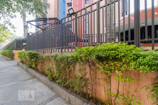 Fachada de apartamento à venda com 2 quartos, 70m² em Cambuci, São Paulo
