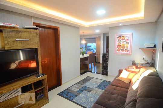 Sala de casa de condomínio à venda com 2 quartos, 605m² em Mato Grande, Canoas