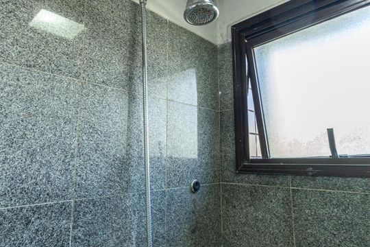 Banheiro da Suíte 1 de apartamento para alugar com 3 quartos, 250m² em Vila Andrade, São Paulo
