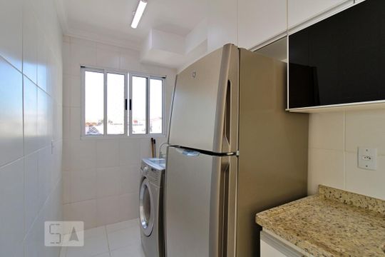 Cozinha de apartamento à venda com 2 quartos, 49m² em Parque Albina, Taboão da Serra