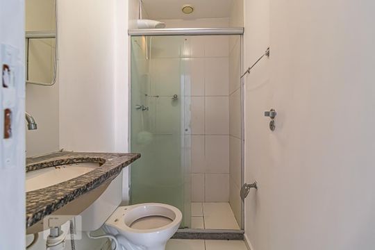Banheiro Social de apartamento à venda com 2 quartos, 60m² em Taquara, Rio de Janeiro