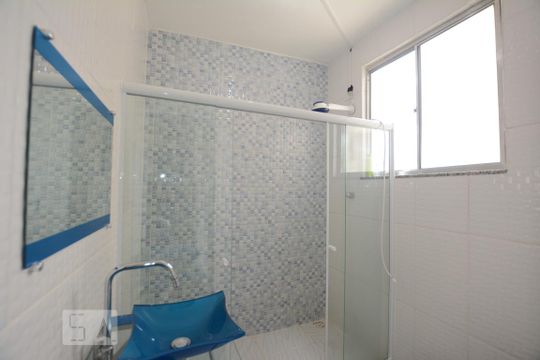 Banheiro Social de apartamento para alugar com 1 quarto, 44m² em Irajá, Rio de Janeiro