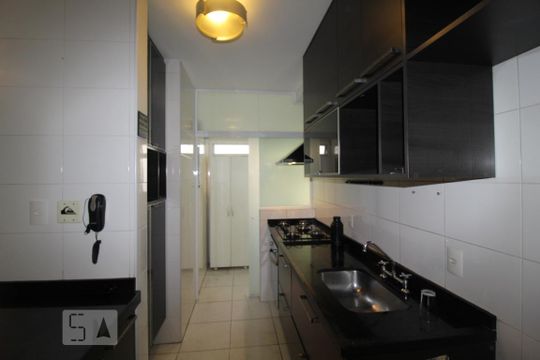 Cozinha de apartamento para alugar com 2 quartos, 70m² em Santa Paula, São Caetano do Sul