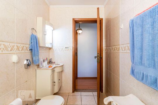 2o. Andar - Quarto 3 - Suíte/ Banheiro de casa à venda com 4 quartos, 283m² em Bosque da Saúde, São Paulo