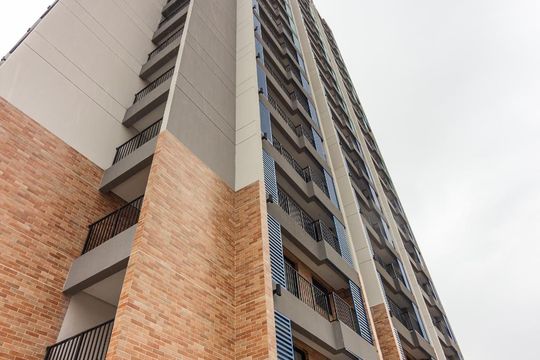 Fachada de apartamento para alugar com 1 quarto, 40m² em Jardim D’abril, Osasco