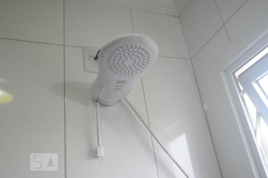 Chuveiro de casa à venda com 3 quartos, 90m² em Niterói, Canoas