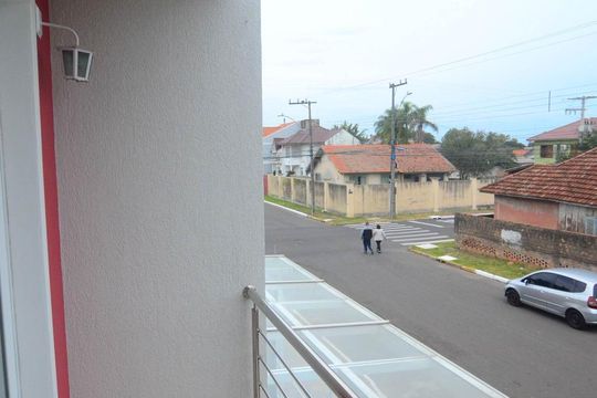 Sacada Quarto 2 de casa à venda com 3 quartos, 90m² em Niterói, Canoas