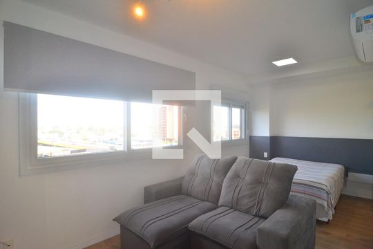 Sala de apartamento à venda com 1 quarto, 38m² em Marechal Rondon, Canoas