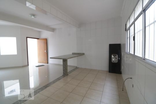 Cozinha de casa de condomínio à venda com 3 quartos, 105m² em Vila Prudente, São Paulo