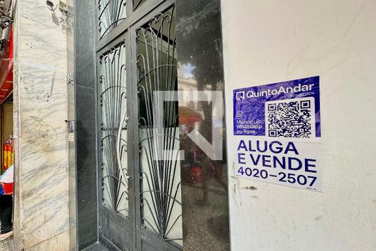 Plaquinha instalada de kitnet/studio à venda com 1 quarto, 20m² em Centro, Rio de Janeiro