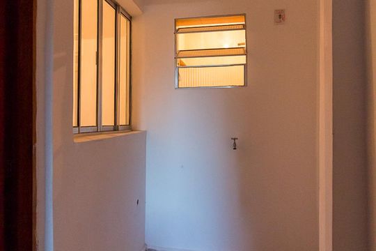 Área de serviço de casa para alugar com 2 quartos, 40m² em Parque Continental I, Guarulhos