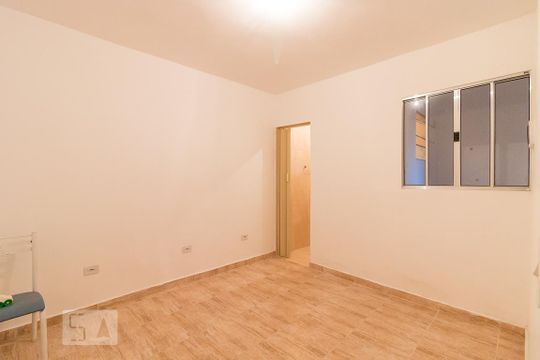 Casa para alugar com 2 quartos, 40m² em Parque Continental I, Guarulhos