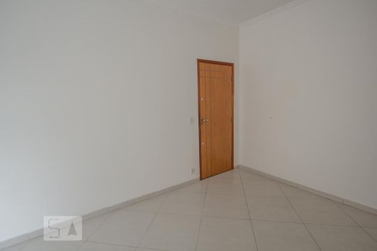 Sala de apartamento para alugar com 3 quartos, 90m² em Penha Circular, Rio de Janeiro
