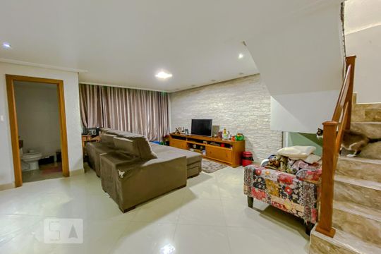 Casa à venda com 3 quartos, 133m² em Capão do Embira, São Paulo