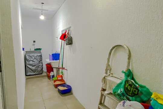 Lavanderia de casa à venda com 3 quartos, 133m² em Capão do Embira, São Paulo