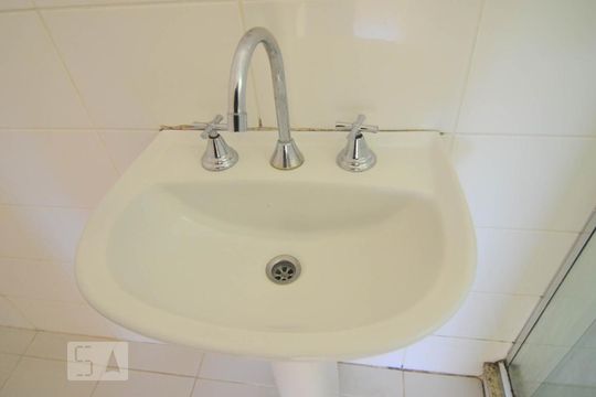 Banheiro Suíte de apartamento para alugar com 3 quartos, 138m² em Centro, Canoas