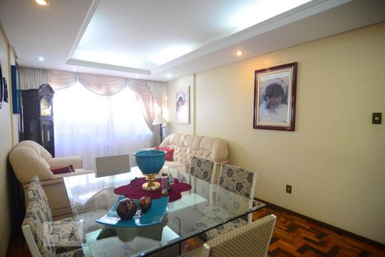 Sala de apartamento à venda com 3 quartos, 130m² em Centro, Canoas